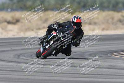 media/Oct-13-2025-Moto Forza (Mon) [[a66d839500]]/3-B Group/Session 3 (Turn 16)/